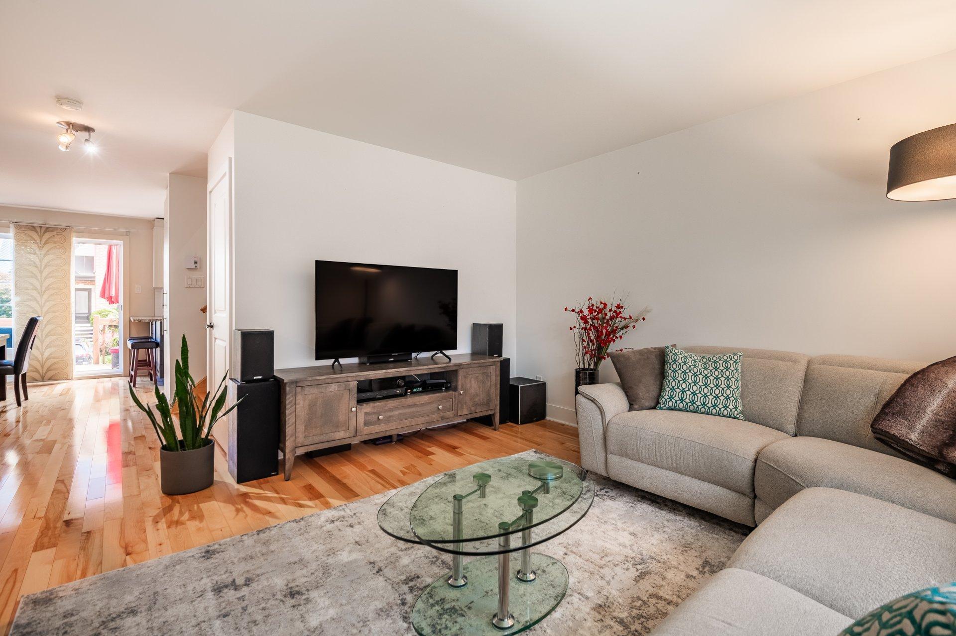 









518


Rue François-V.-Malhiot

, 22,
Boucherville,




QC
J4B0H1


