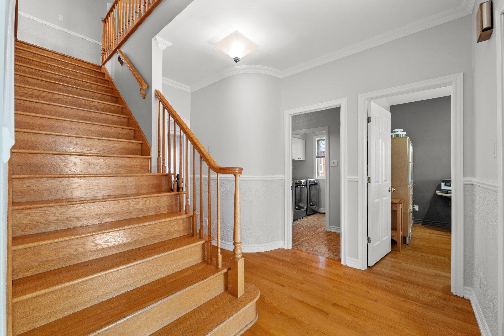 









155


Rue des Hérons

,
La Prairie,




QC
J5R6B6

