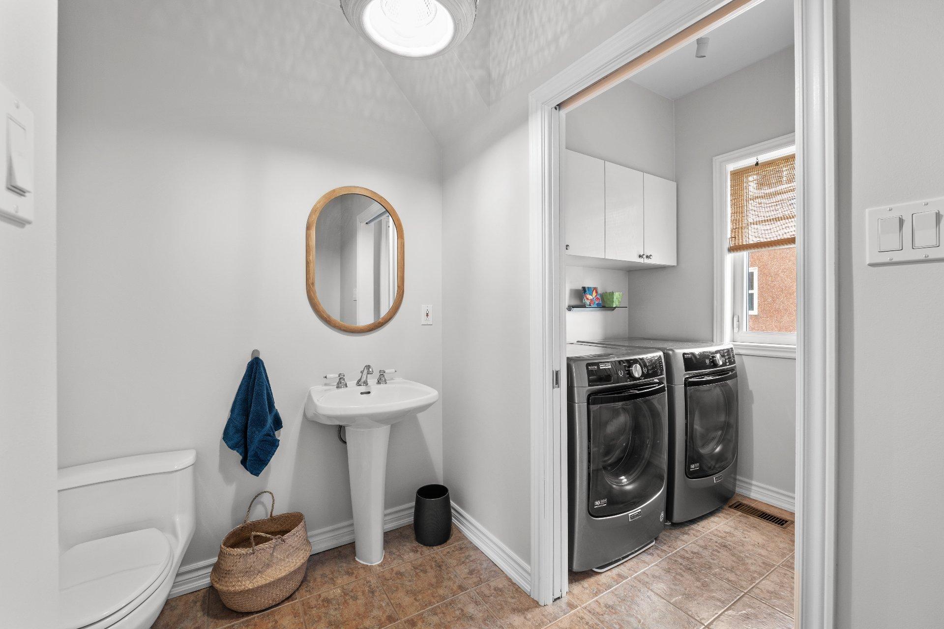 









155


Rue des Hérons

,
La Prairie,




QC
J5R6B6

