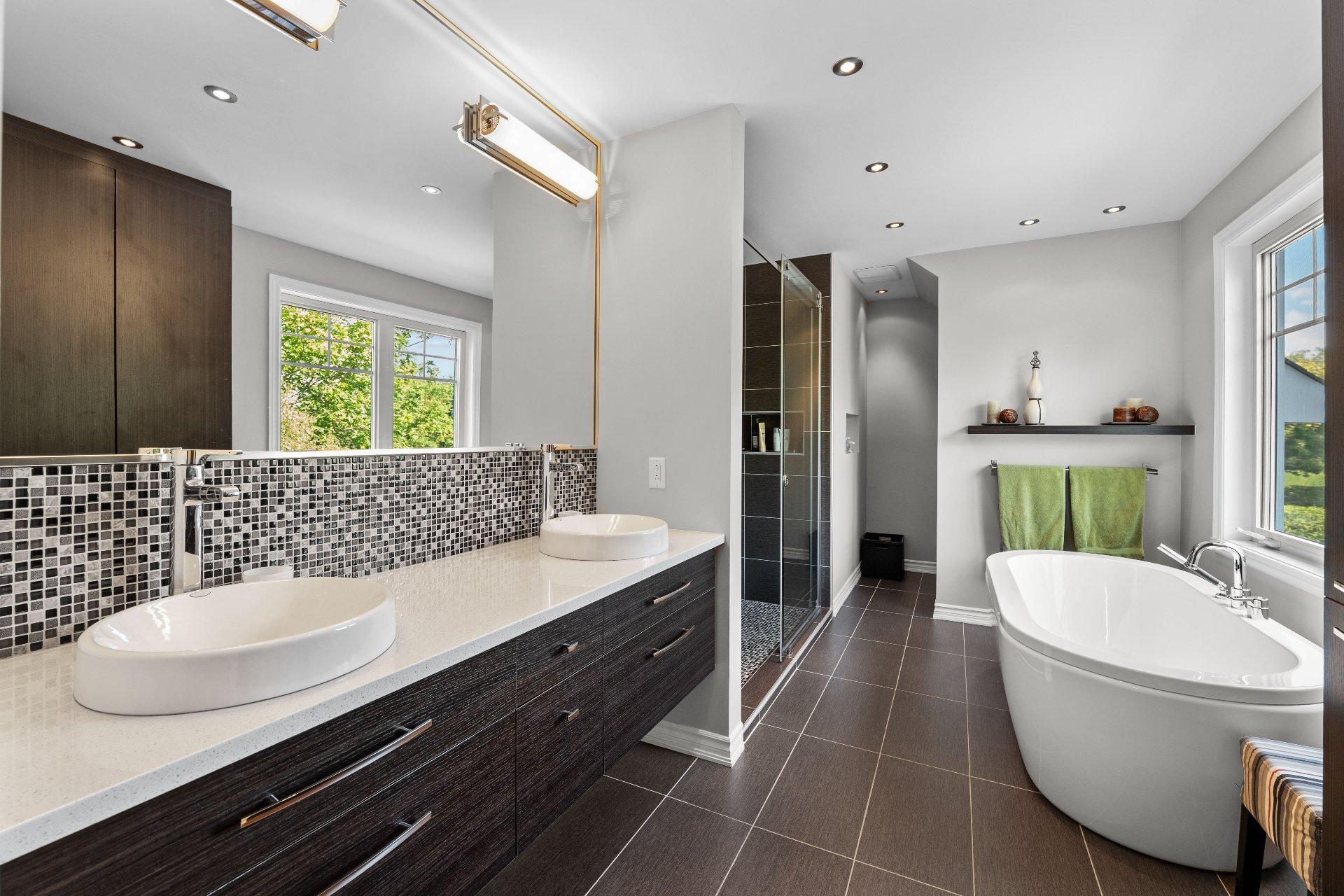 









155


Rue des Hérons

,
La Prairie,




QC
J5R6B6

