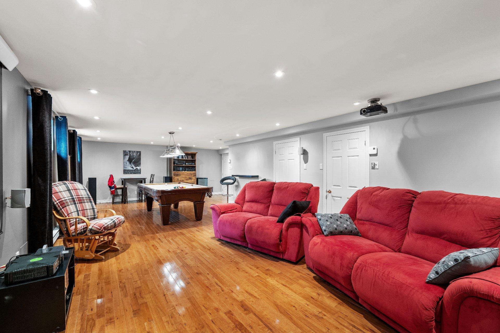 









155


Rue des Hérons

,
La Prairie,




QC
J5R6B6

