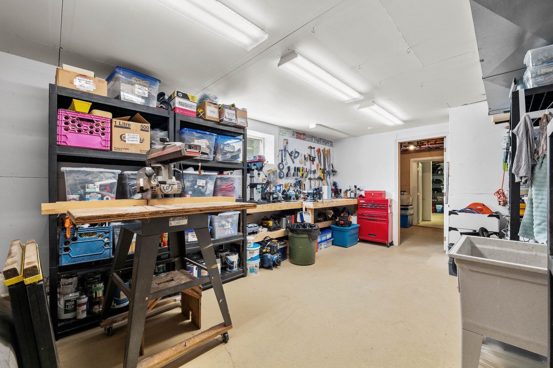 









155


Rue des Hérons

,
La Prairie,




QC
J5R6B6

