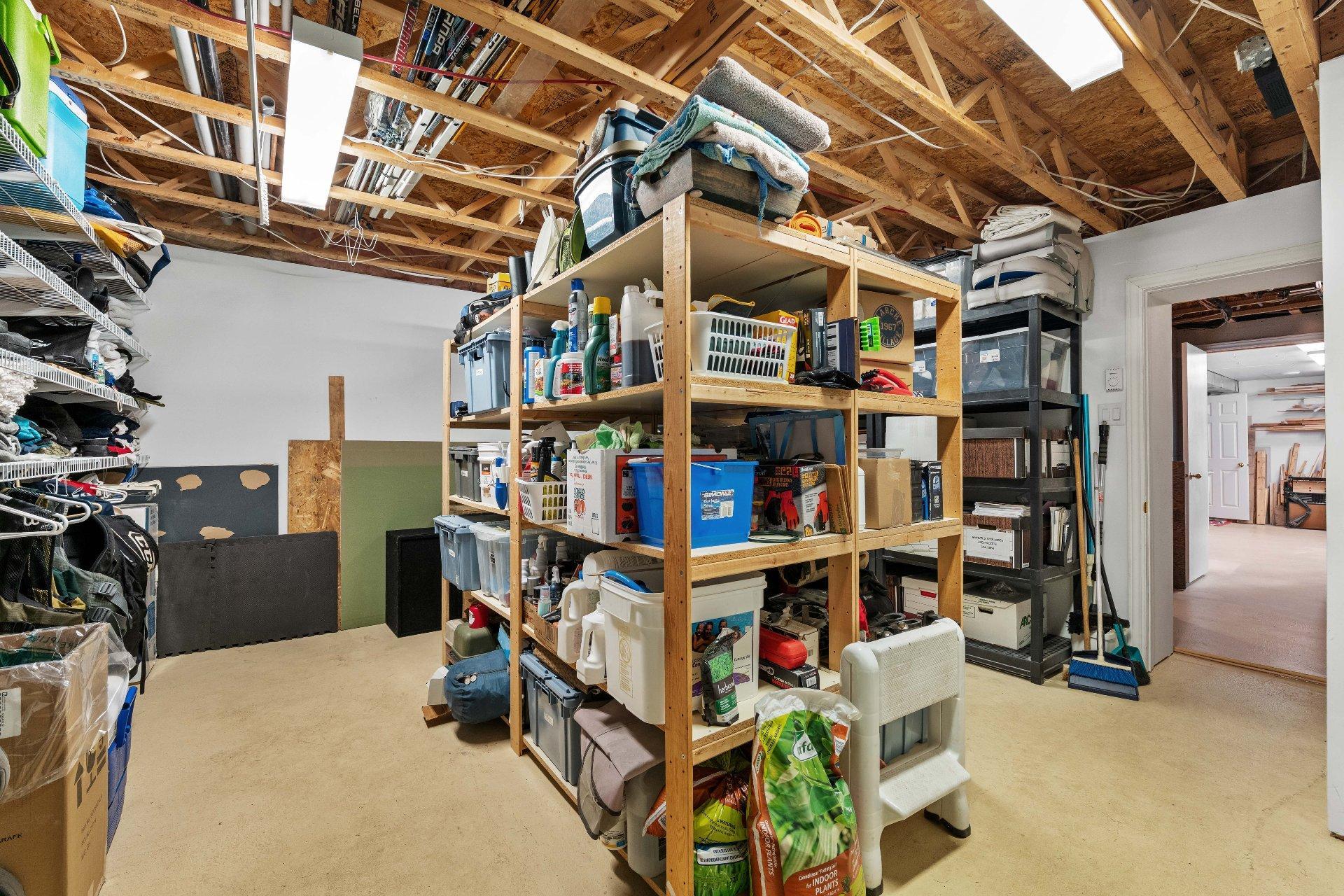 









155


Rue des Hérons

,
La Prairie,




QC
J5R6B6

