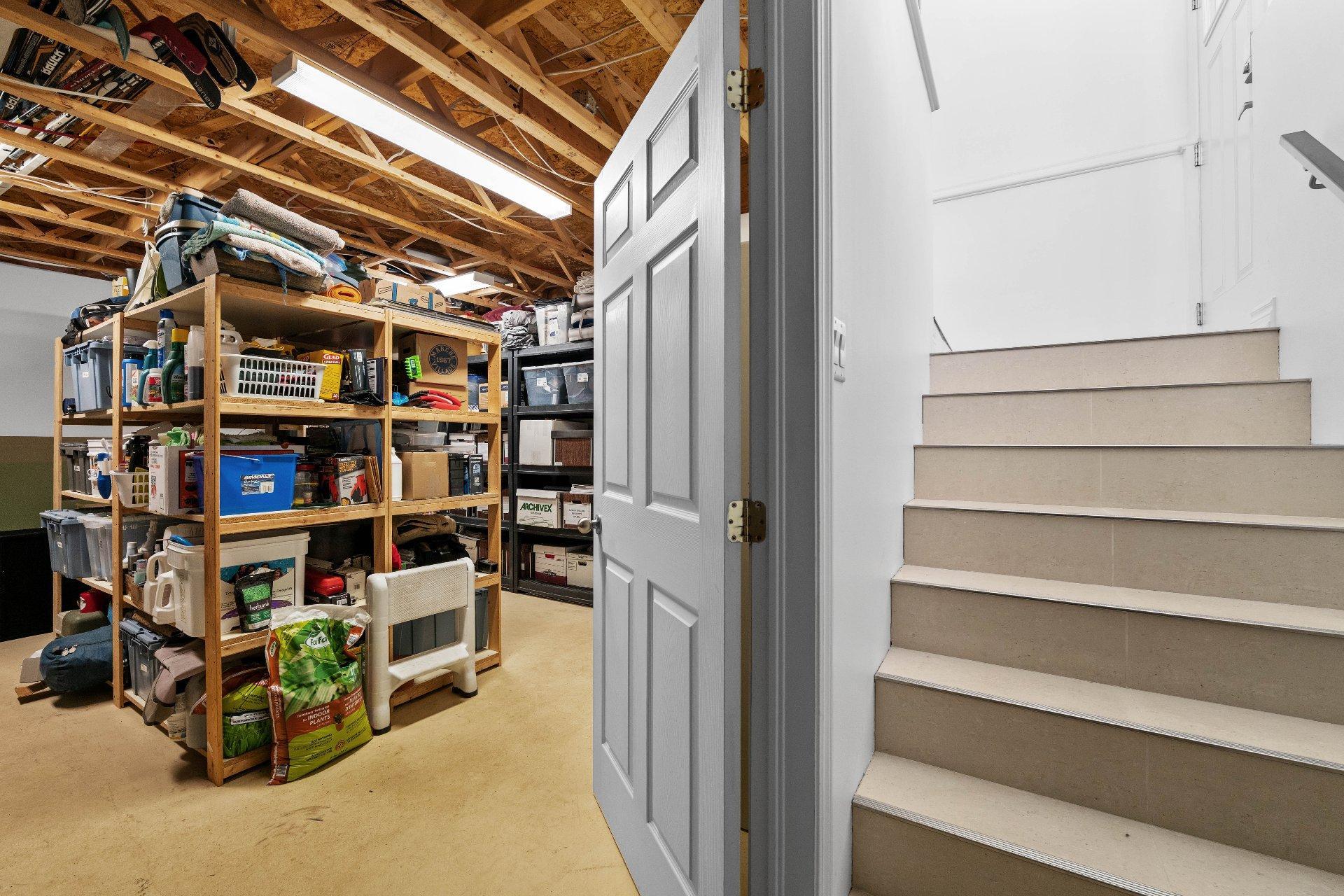 









155


Rue des Hérons

,
La Prairie,




QC
J5R6B6

