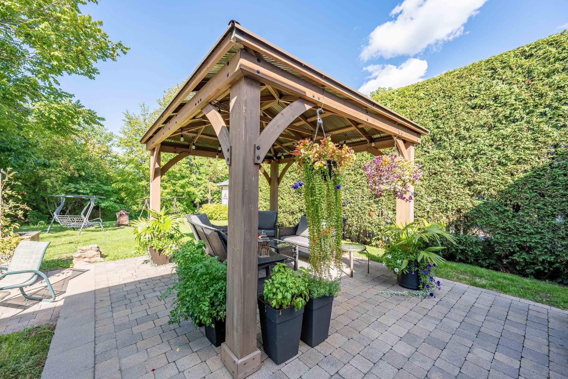 









155


Rue des Hérons

,
La Prairie,




QC
J5R6B6

