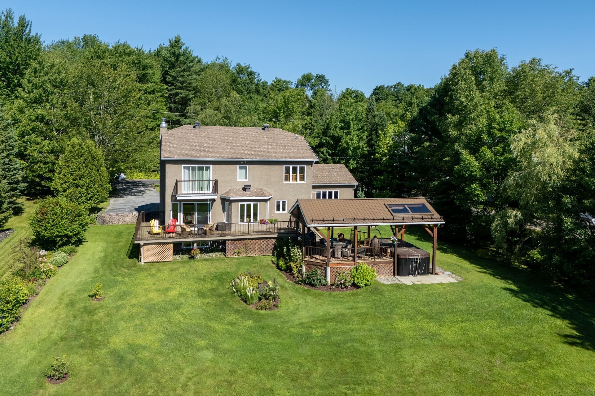 









285


Ch. Harvey

,
Sutton,




QC
J0E2K0

