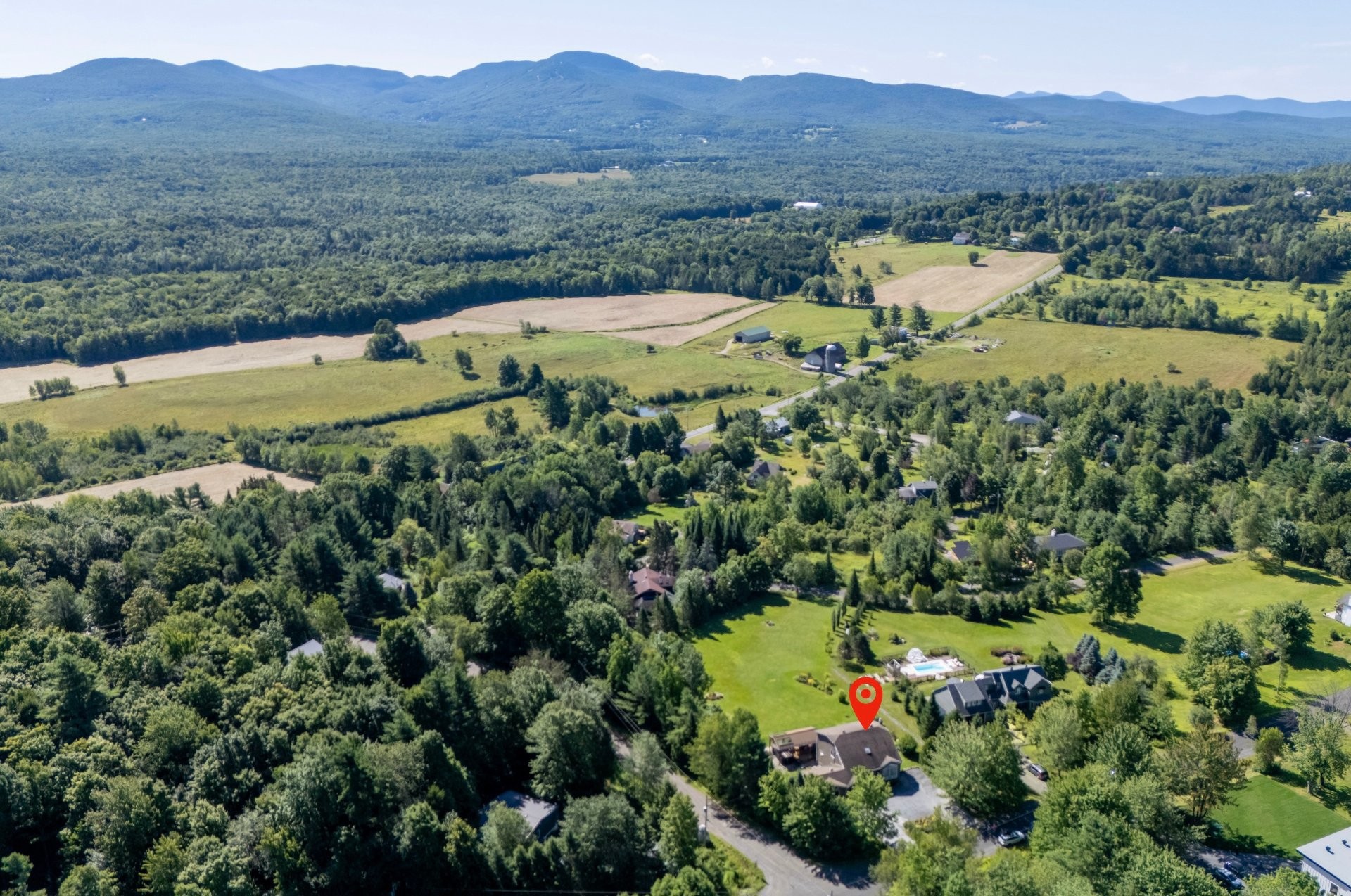 









285


Ch. Harvey

,
Sutton,




QC
J0E2K0

