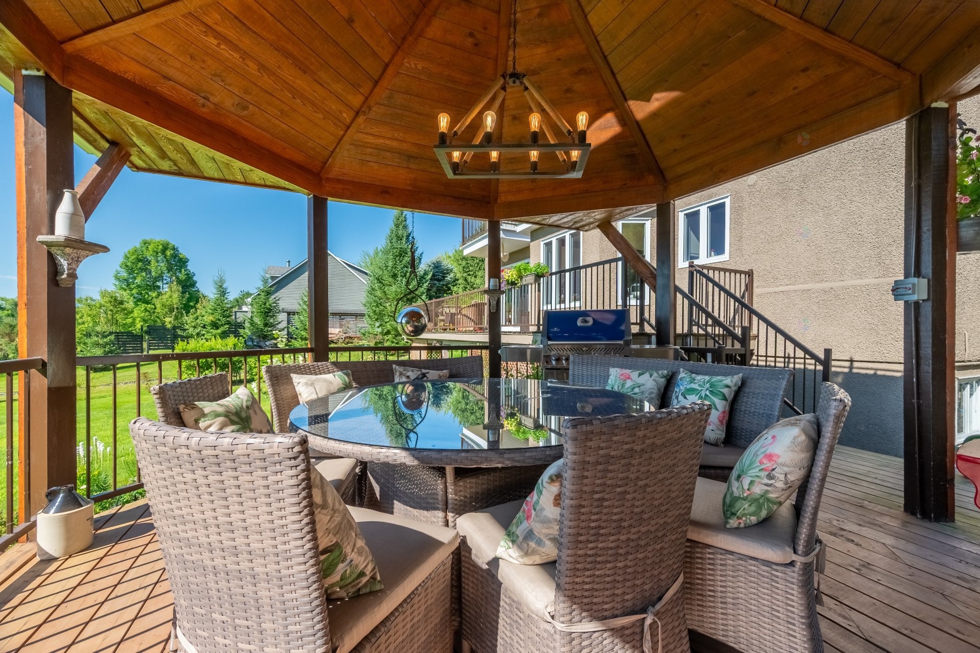 









285


Ch. Harvey

,
Sutton,




QC
J0E2K0

