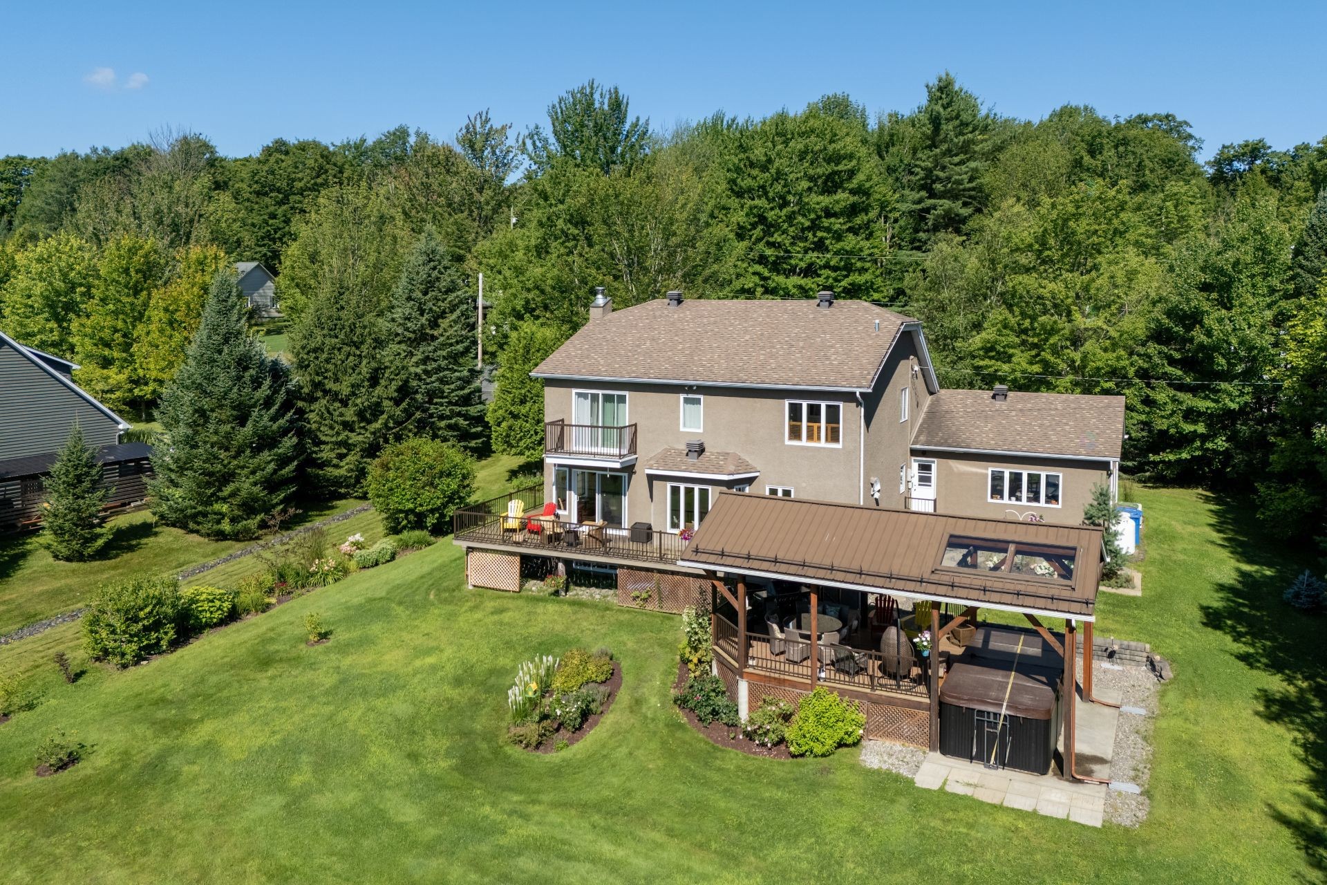 









285


Ch. Harvey

,
Sutton,




QC
J0E2K0

