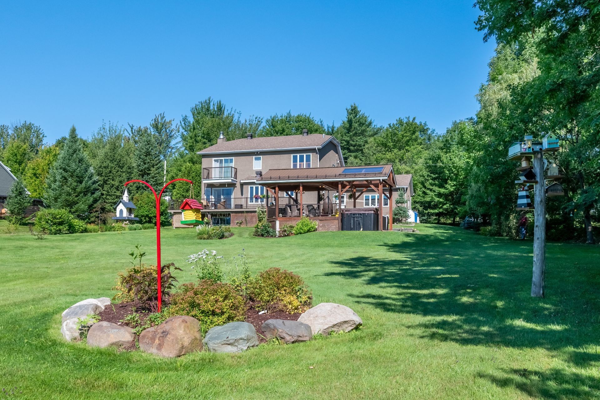 









285


Ch. Harvey

,
Sutton,




QC
J0E2K0

