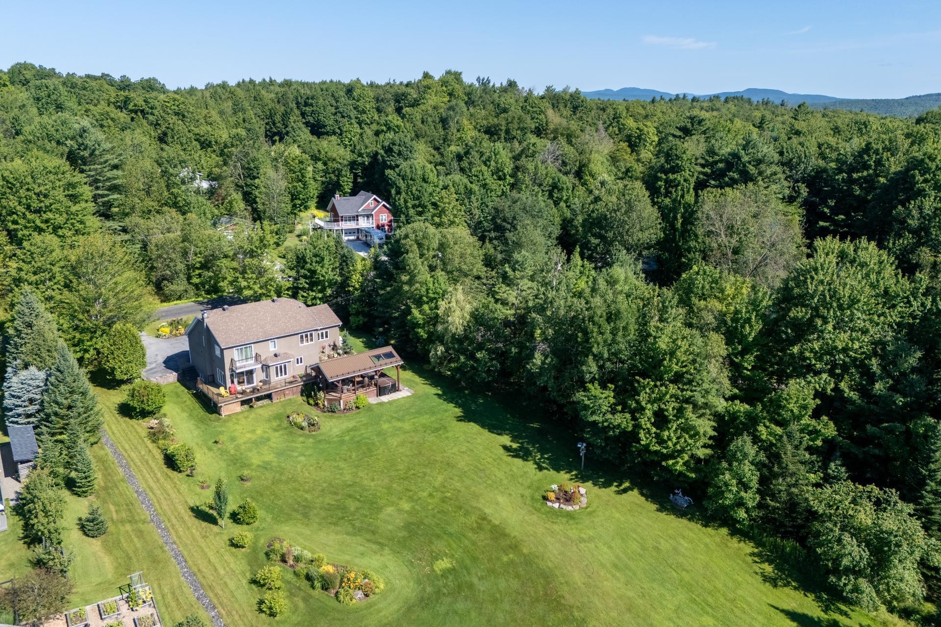 









285


Ch. Harvey

,
Sutton,




QC
J0E2K0

