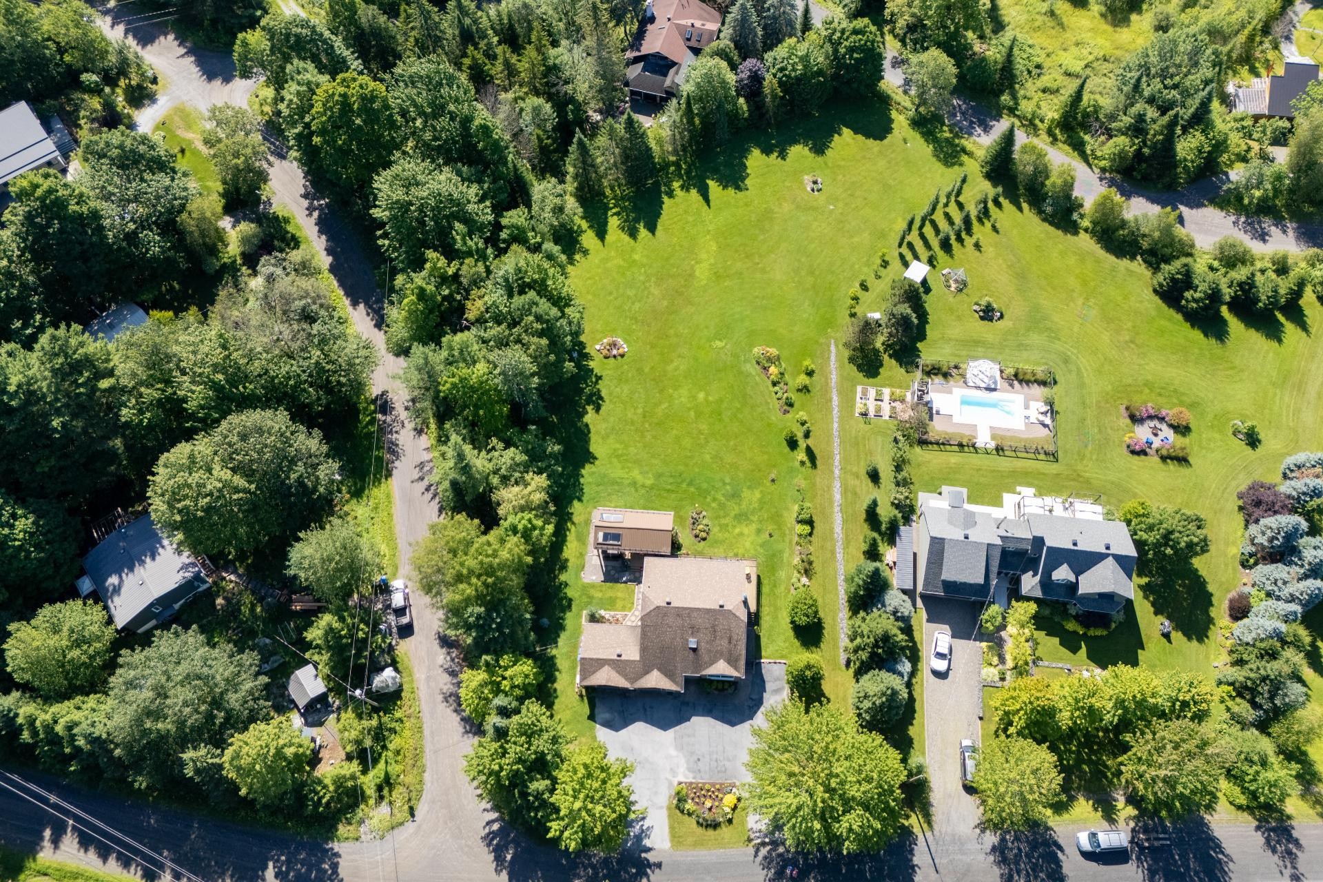 









285


Ch. Harvey

,
Sutton,




QC
J0E2K0

