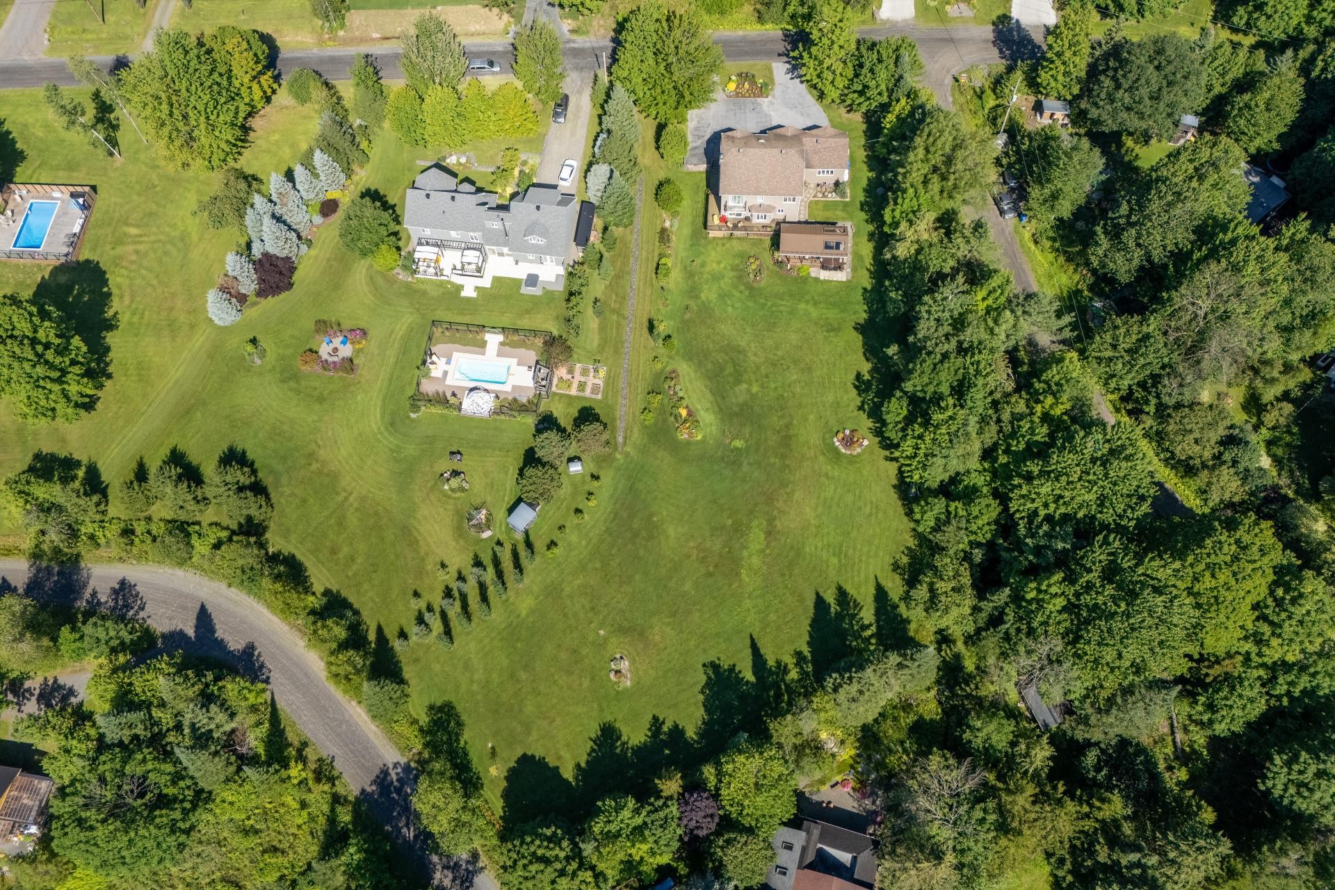 









285


Ch. Harvey

,
Sutton,




QC
J0E2K0

