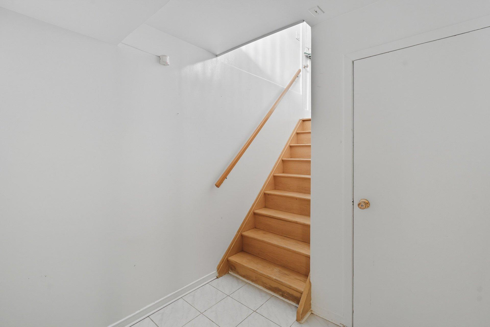 









427


Rue de Pointe-Gatineau

,
Gatineau (Gatineau),




QC
J8T2B8

