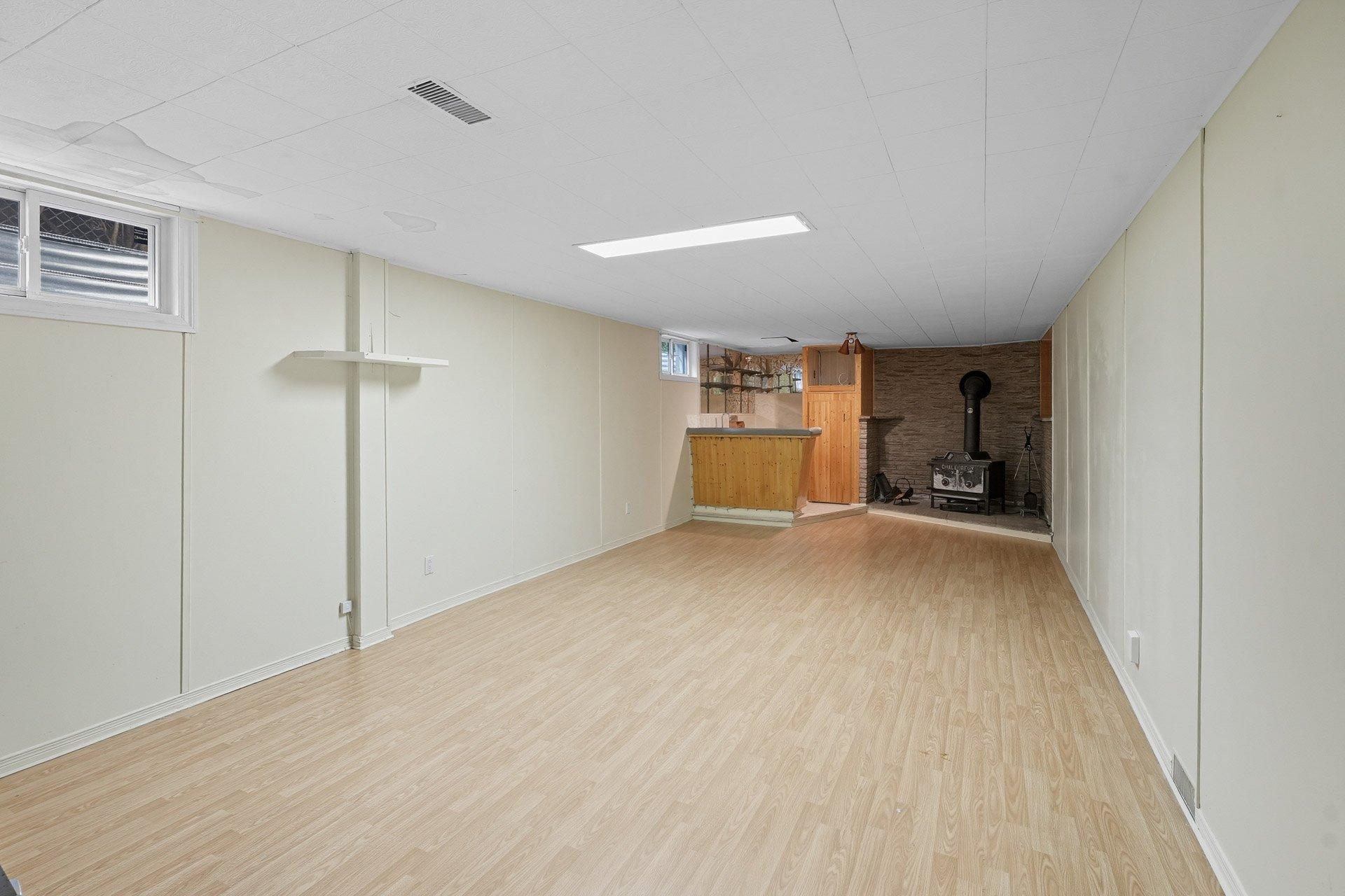 









427


Rue de Pointe-Gatineau

,
Gatineau (Gatineau),




QC
J8T2B8

