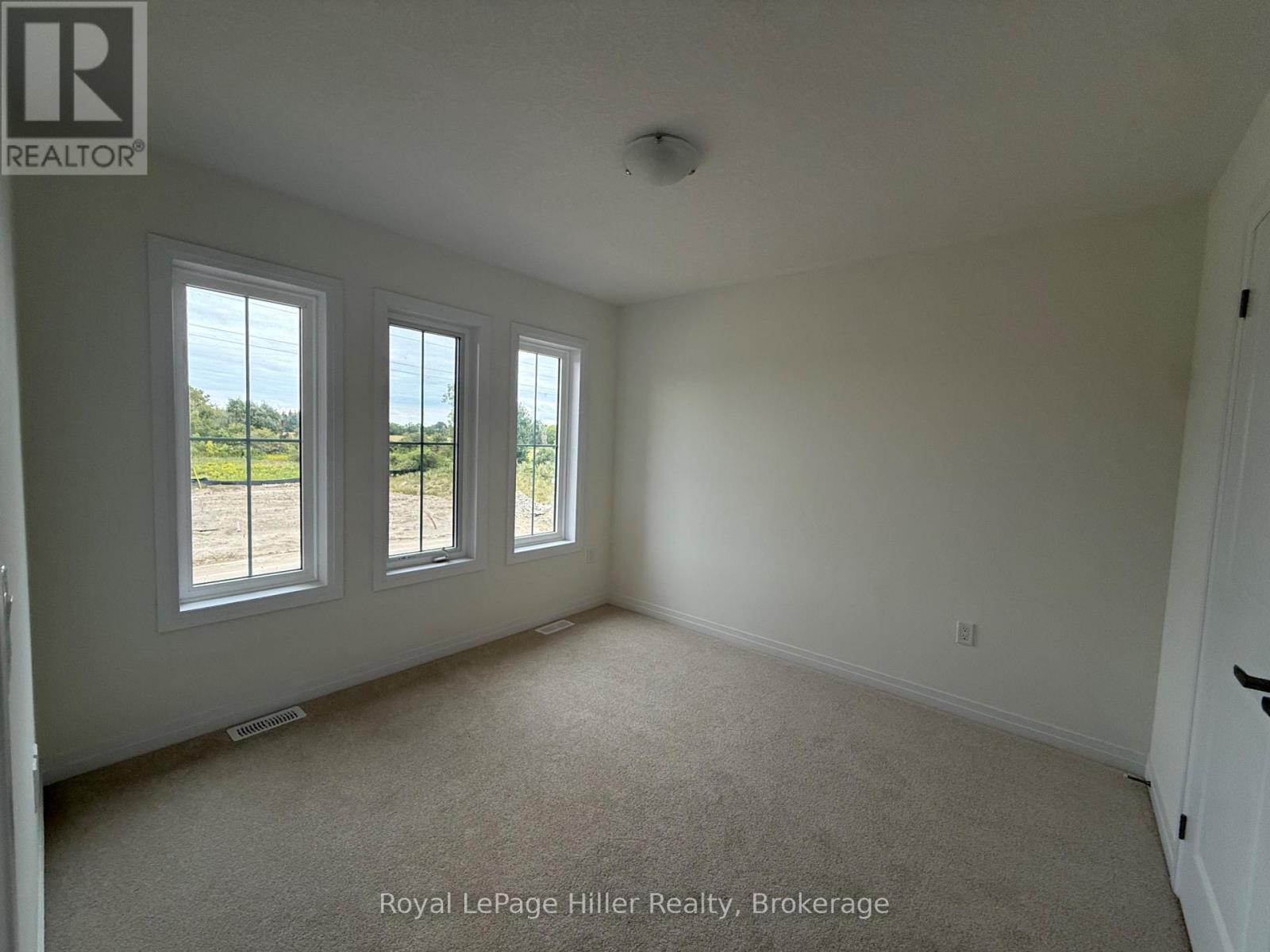 












4 POETT AVENUE

,
Stratford,




Ontario
N5A0M2

