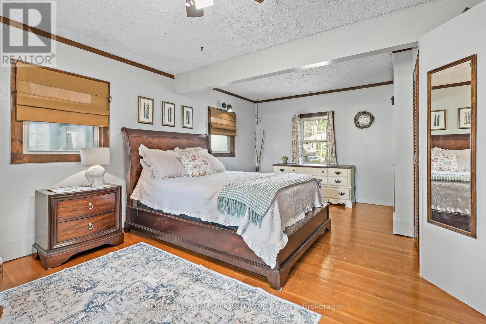 












9201 24 SIDE ROAD

,
Erin,




Ontario
N0B1Z0

