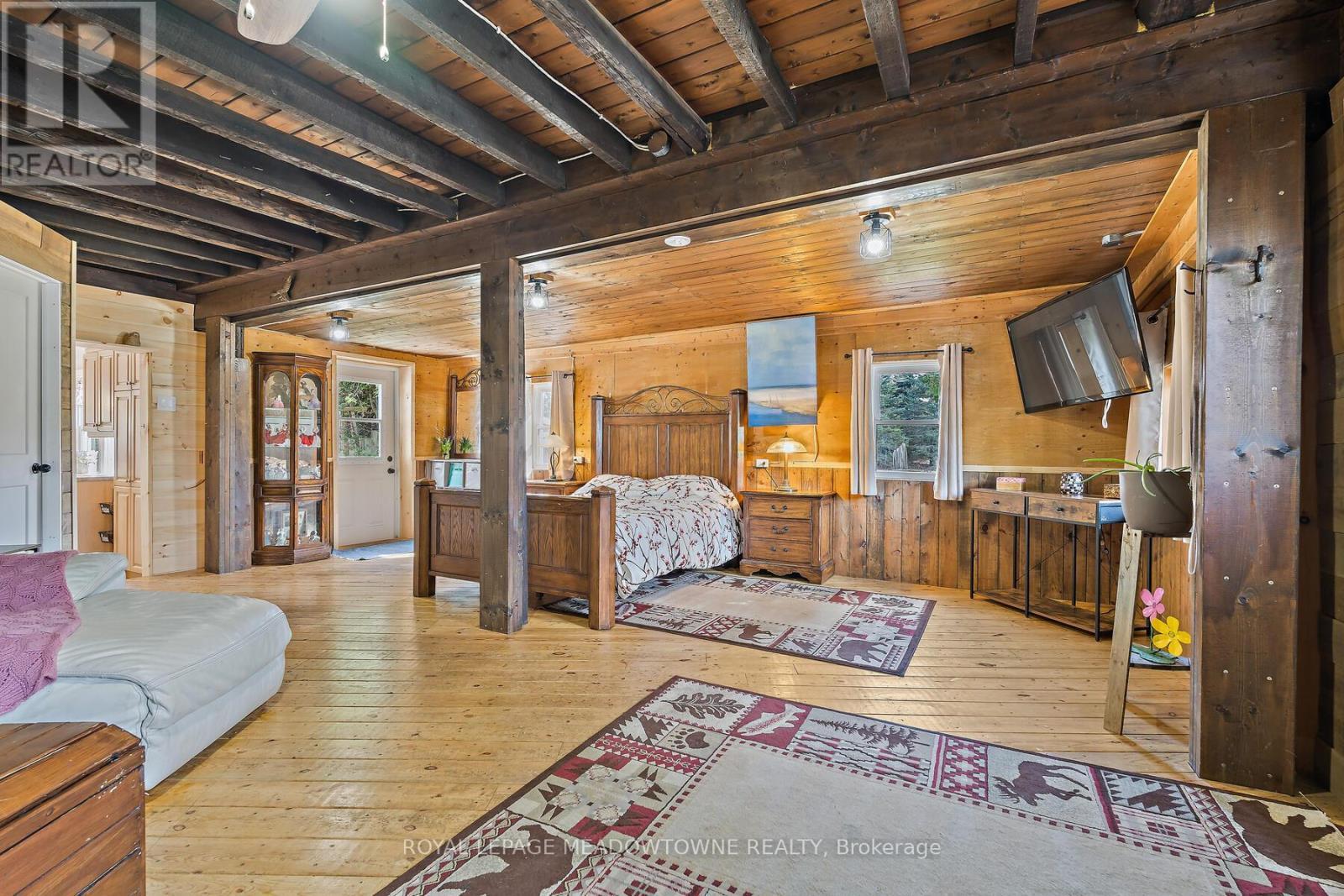 












9201 24 SIDE ROAD

,
Erin,




Ontario
N0B1Z0

