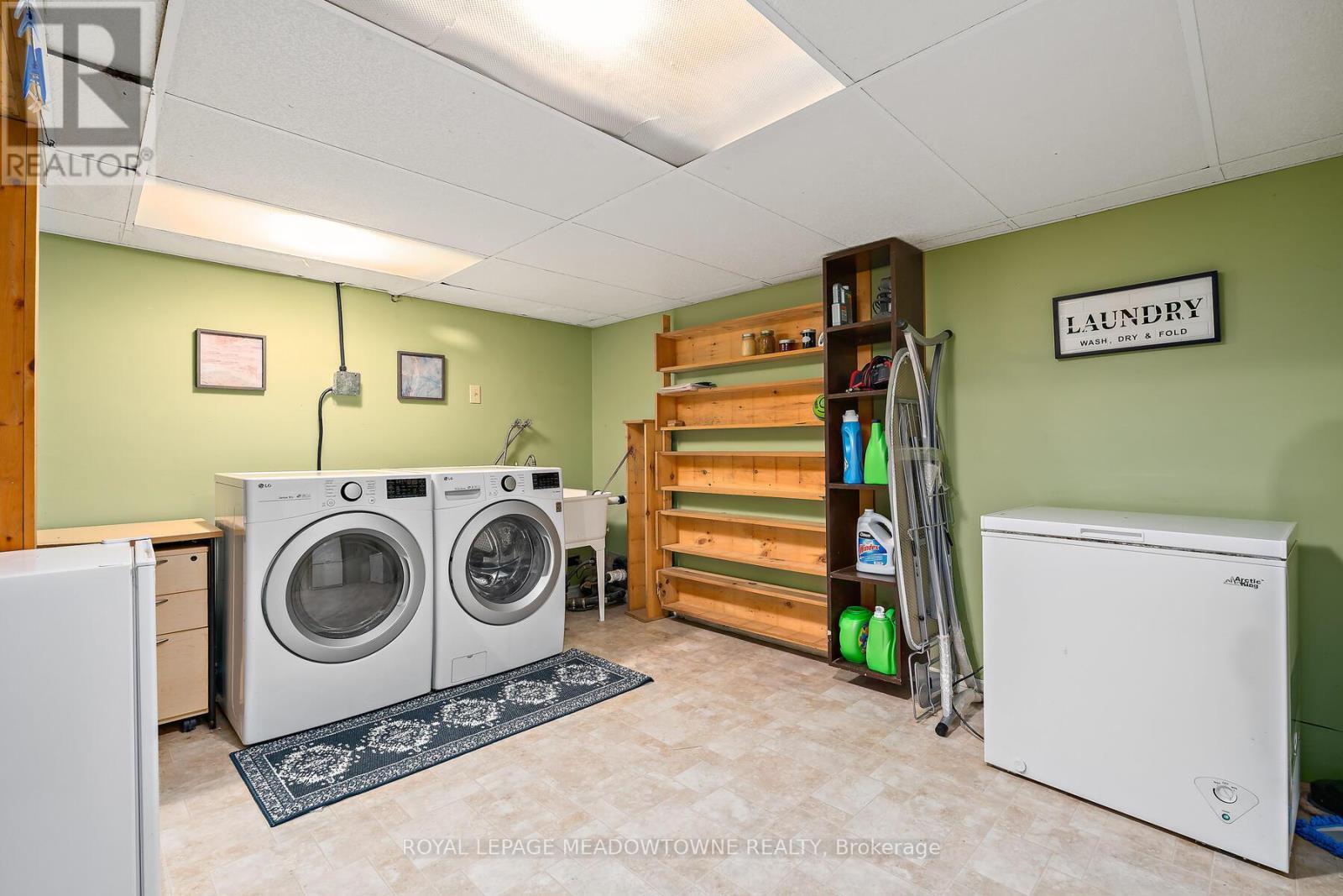 












9201 24 SIDE ROAD

,
Erin,




Ontario
N0B1Z0

