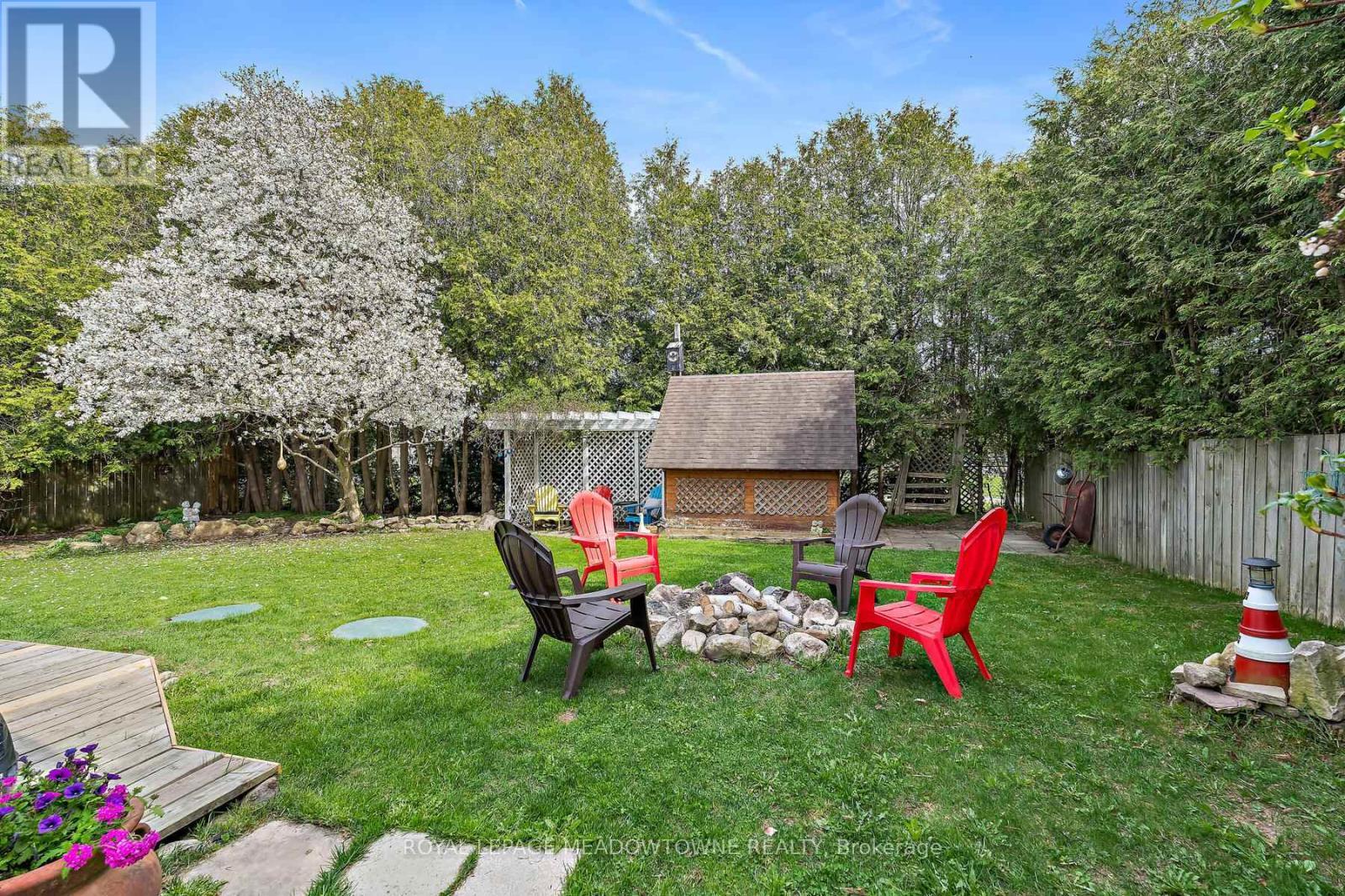 












9201 24 SIDE ROAD

,
Erin,




Ontario
N0B1Z0

