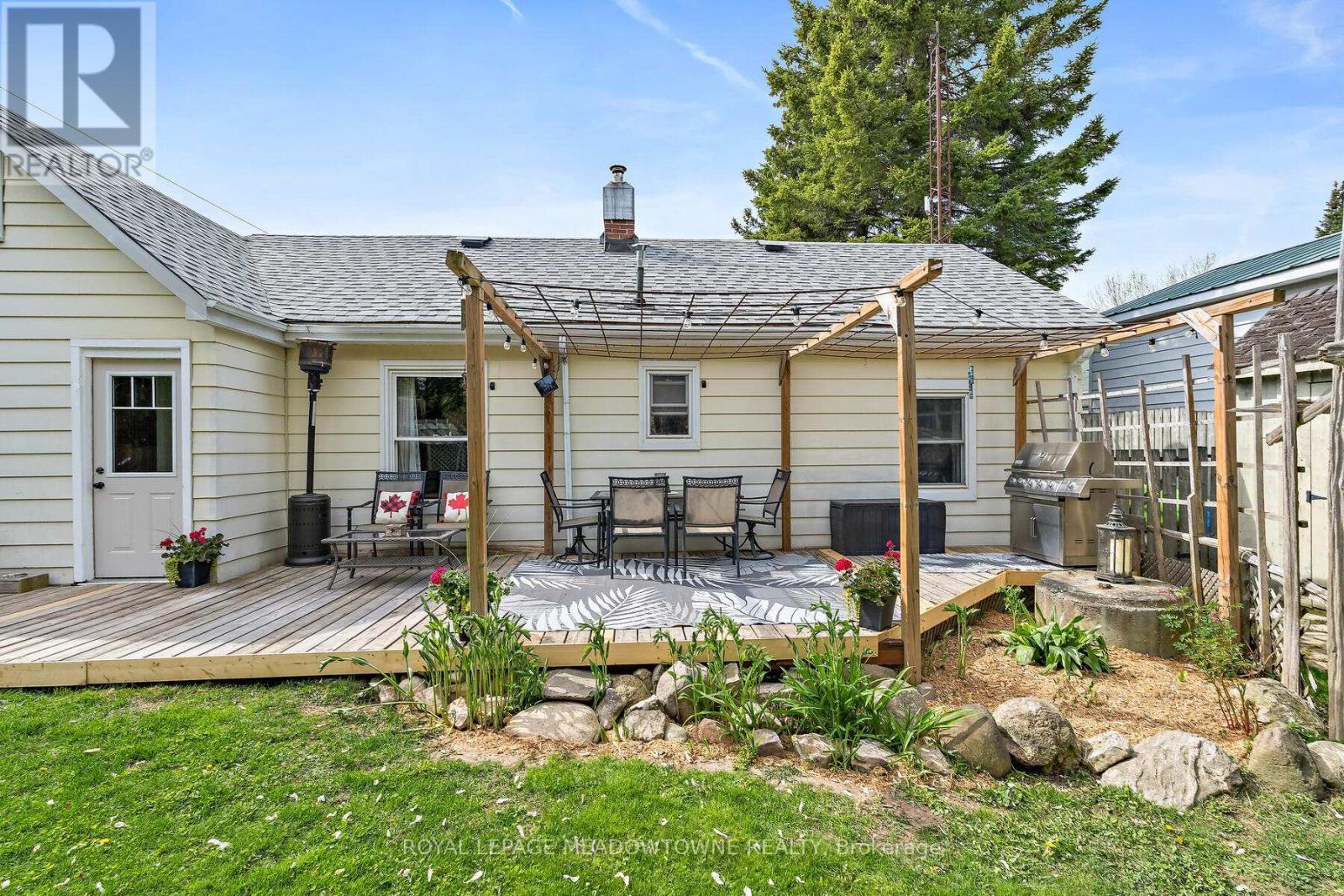 












9201 24 SIDE ROAD

,
Erin,




Ontario
N0B1Z0

