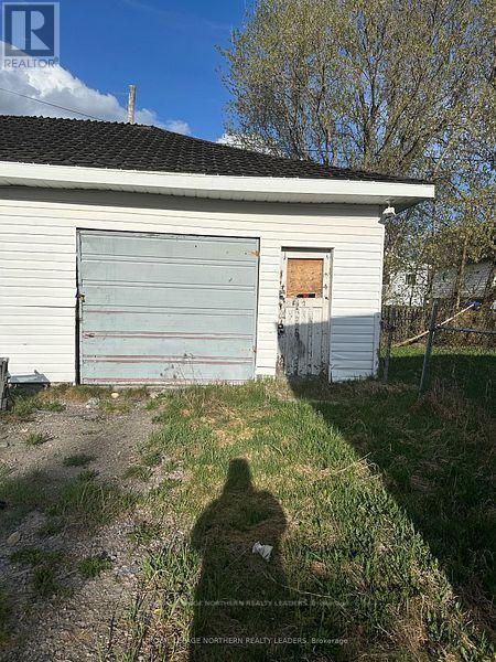 












20 O'MEARA BOULEVARD

,
Kirkland Lake (KL & Area),




Ontario
P4N2T6

