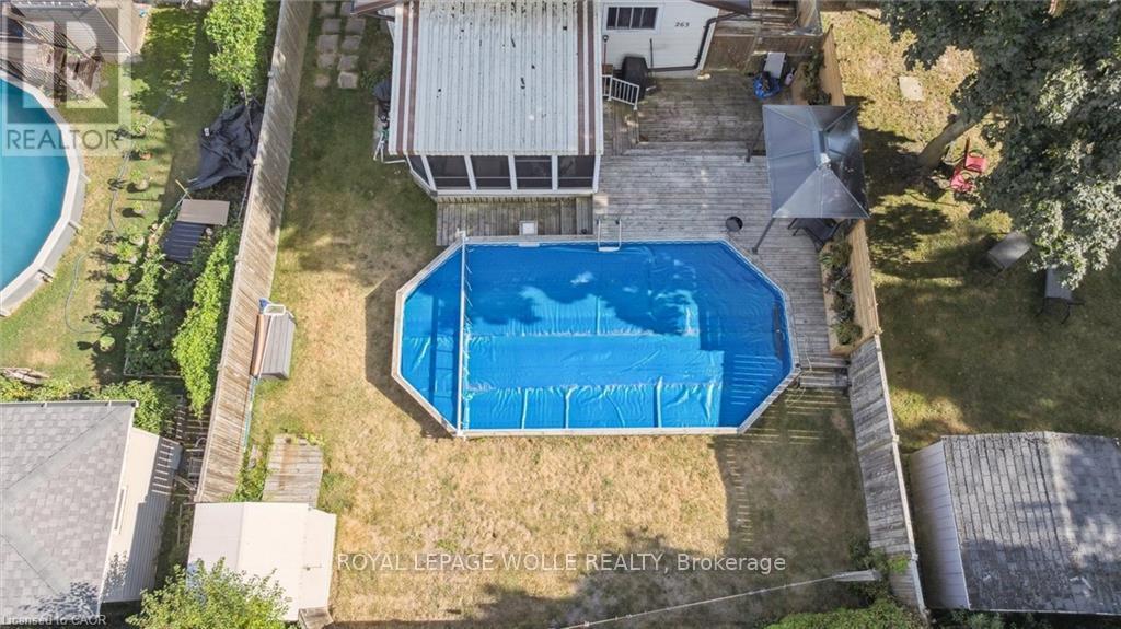 












263 THE COUNTRY WAY

,
Kitchener,




Ontario
N2E2V6

