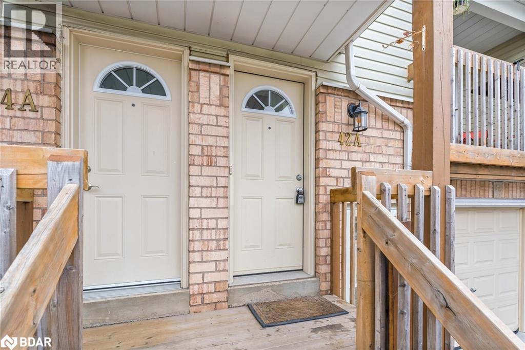 












42A STEWART MACLAREN Road

,
Georgetown,




Ontario
L7G5L9

