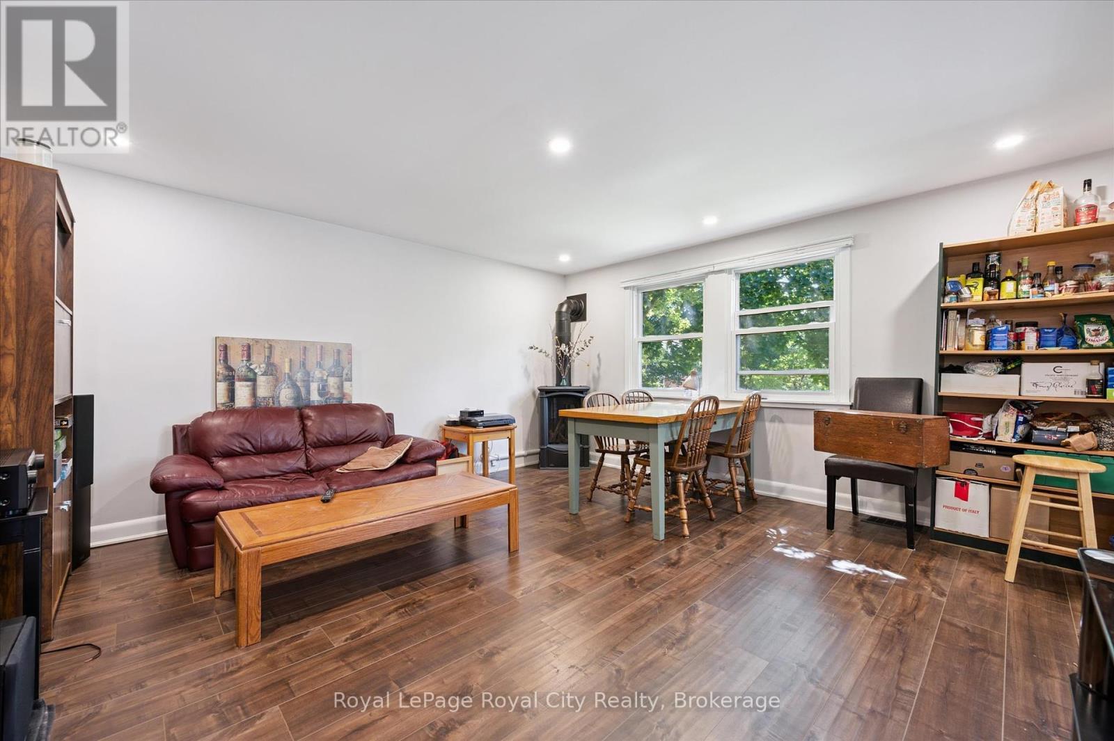 












92 KATHLEEN STREET

,
Guelph (Exhibition Park),




Ontario
N1H4Y3


