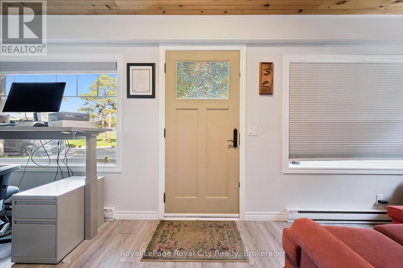 












92 KATHLEEN STREET

,
Guelph (Exhibition Park),




Ontario
N1H4Y3

