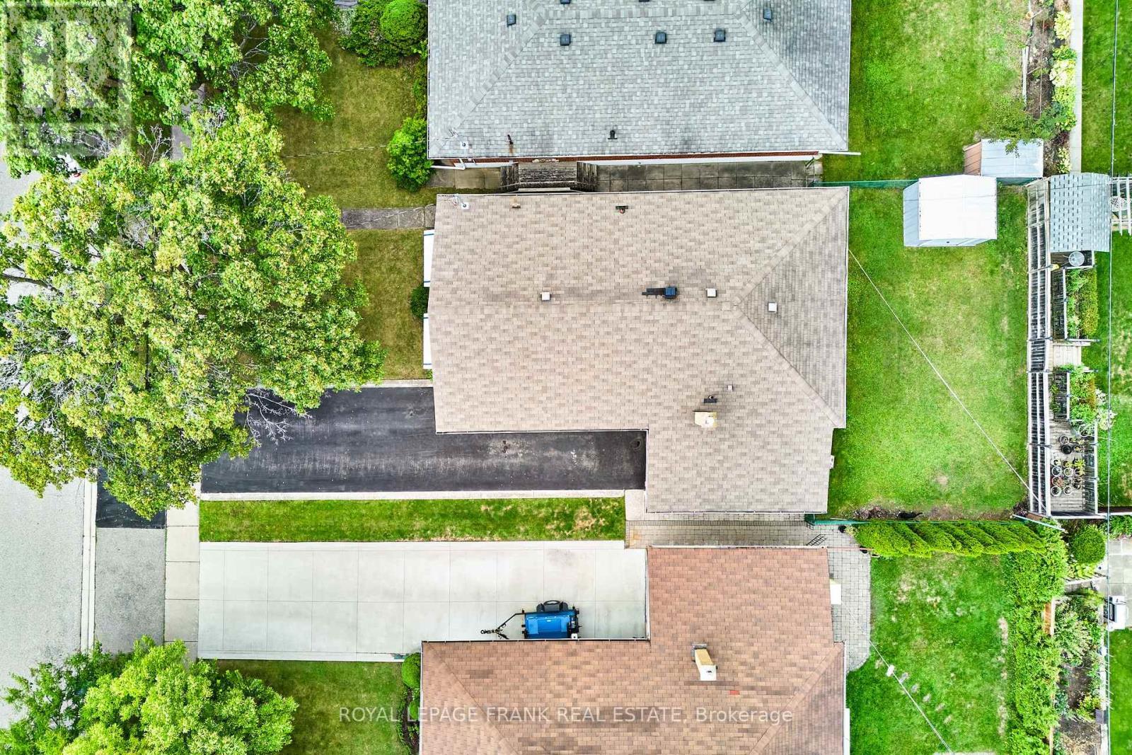 












28 WINNIPEG ROAD

,
Toronto (Kingsview Village-The Westway),




Ontario
M9P2E4

