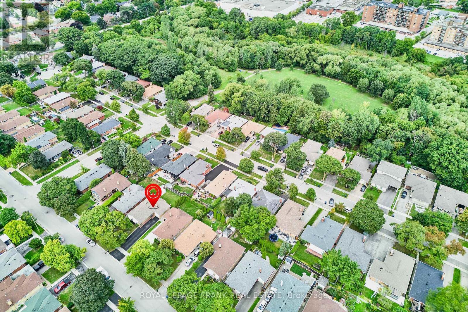 












28 WINNIPEG ROAD

,
Toronto (Kingsview Village-The Westway),




Ontario
M9P2E4

