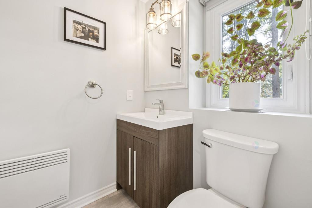 









12


Rue de Castillou

,
Gatineau (Gatineau),




QC
J8T5S5

