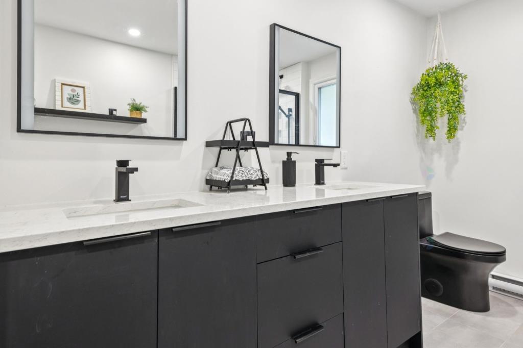 









12


Rue de Castillou

,
Gatineau (Gatineau),




QC
J8T5S5

