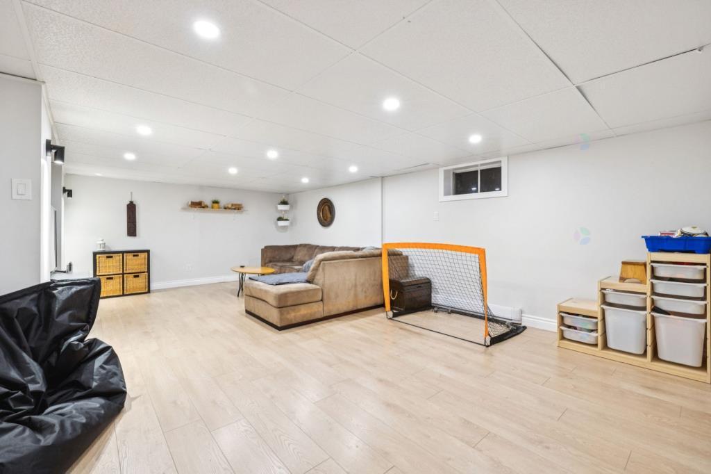 









12


Rue de Castillou

,
Gatineau (Gatineau),




QC
J8T5S5

