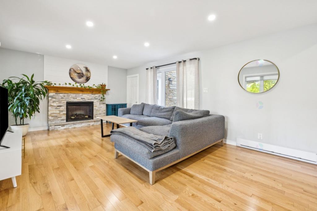 









12


Rue de Castillou

,
Gatineau (Gatineau),




QC
J8T5S5

