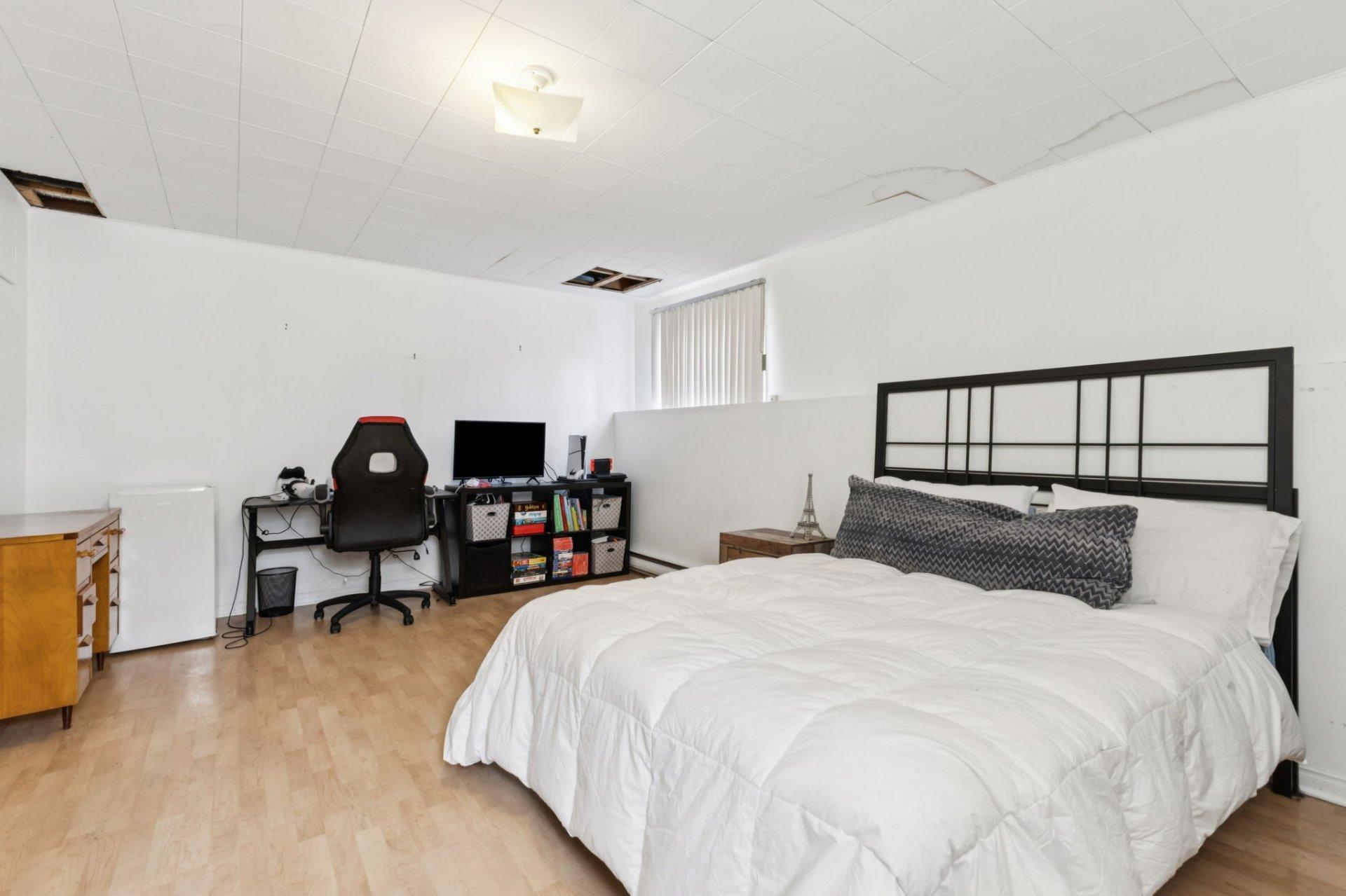 









109


Rue de la Baie

,
Gatineau (Gatineau),




QC
J8T3H4

