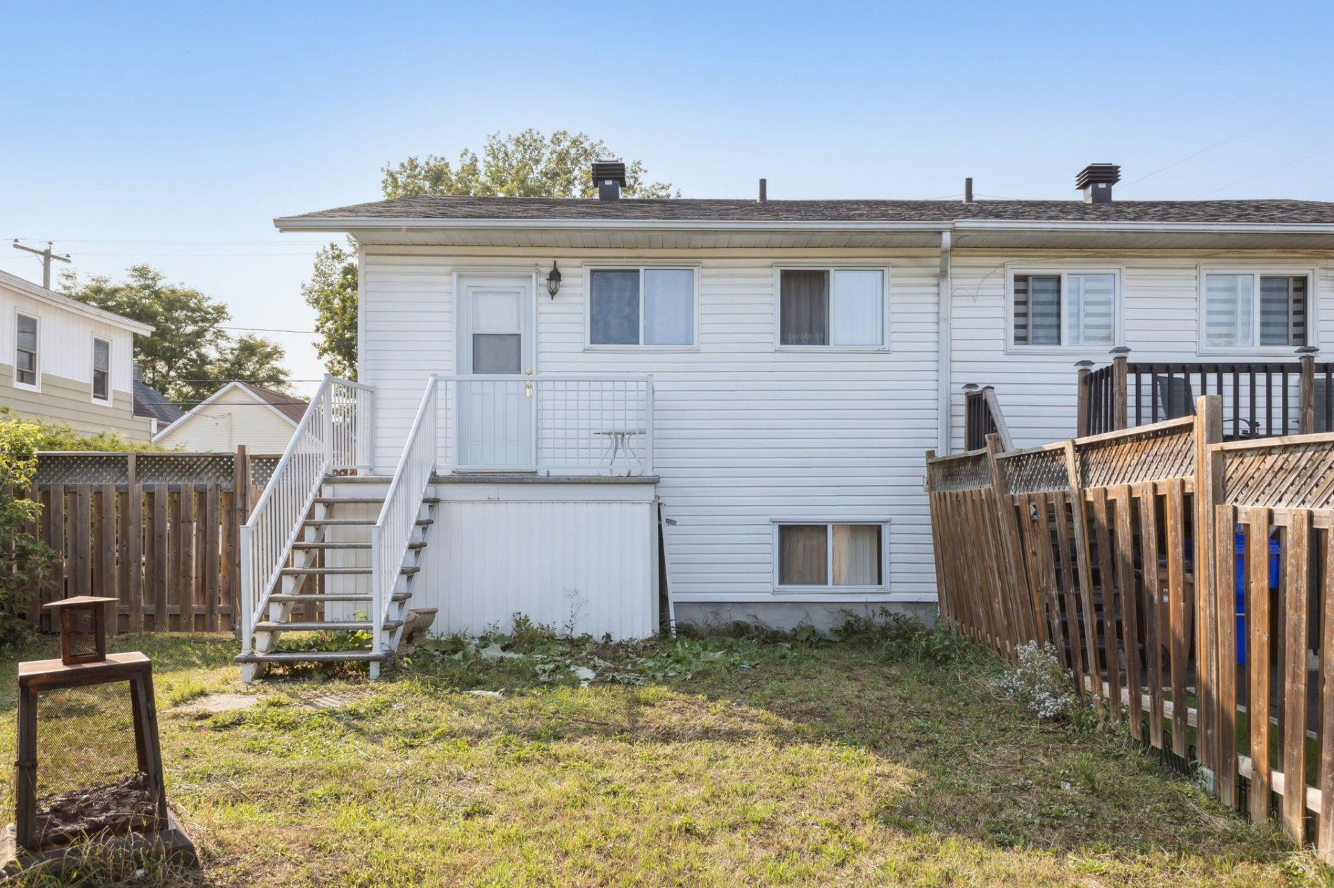 









109


Rue de la Baie

,
Gatineau (Gatineau),




QC
J8T3H4

