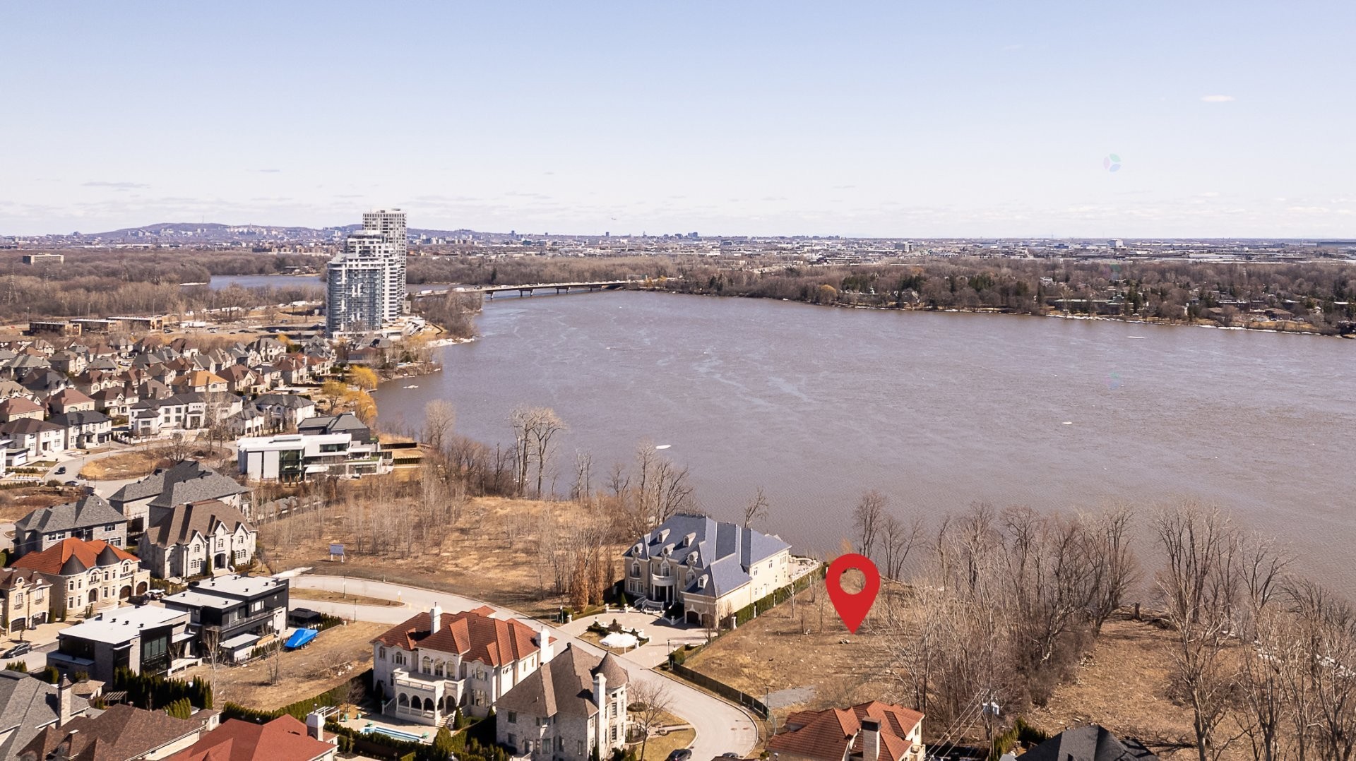 












Av. de la Seigneurie

,
Laval (Sainte-Dorothée),







QC
H7X3S2

