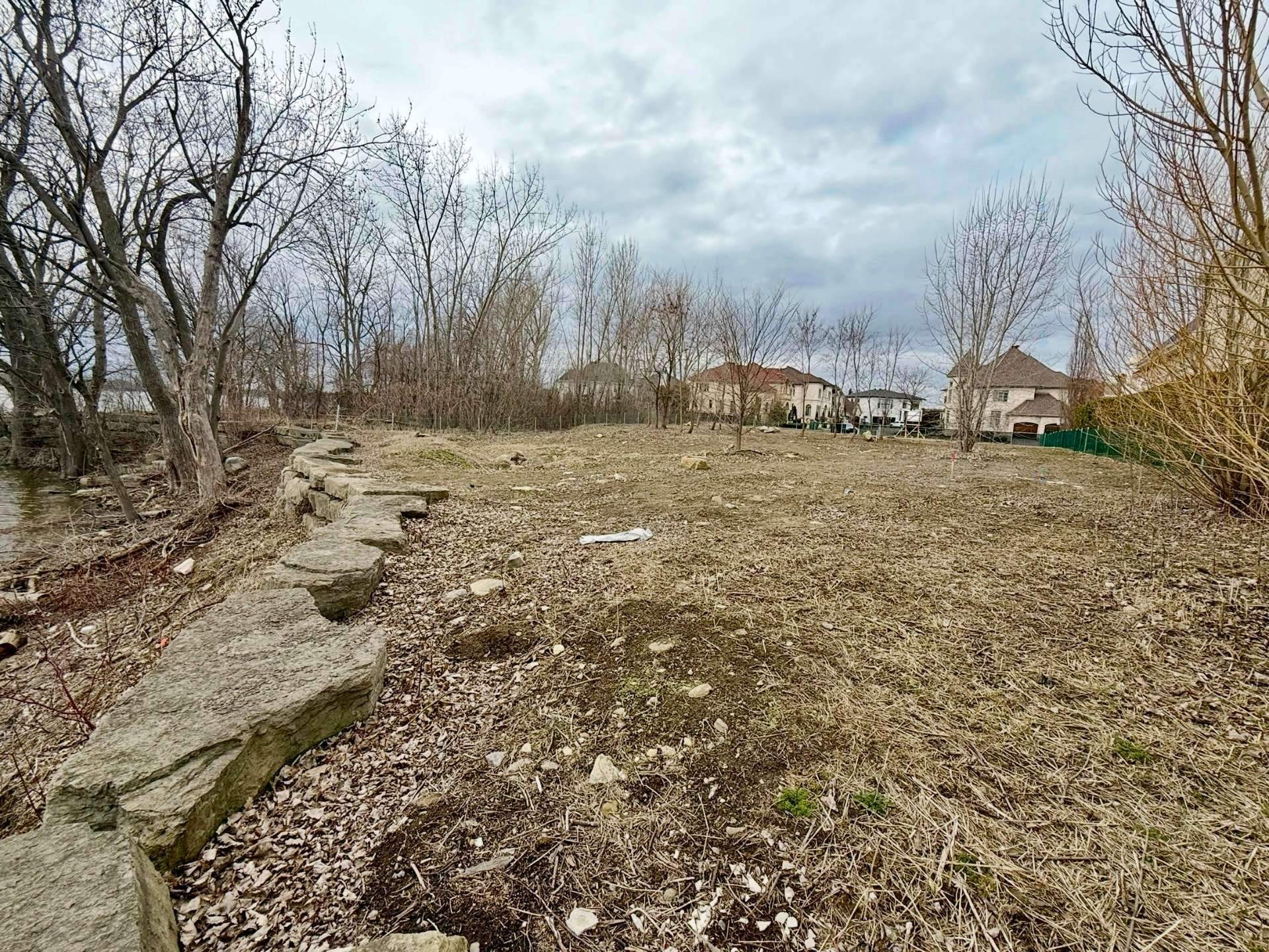 












Av. de la Seigneurie

,
Laval (Sainte-Dorothée),







QC
H7X3S2

