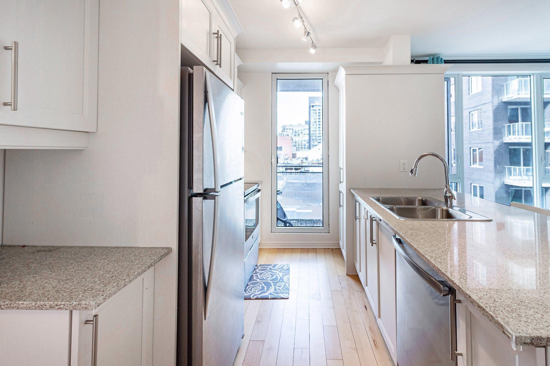 









1235


Rue Bishop

, 620,
Montréal (Ville-Marie),




QC
H3G2A6

