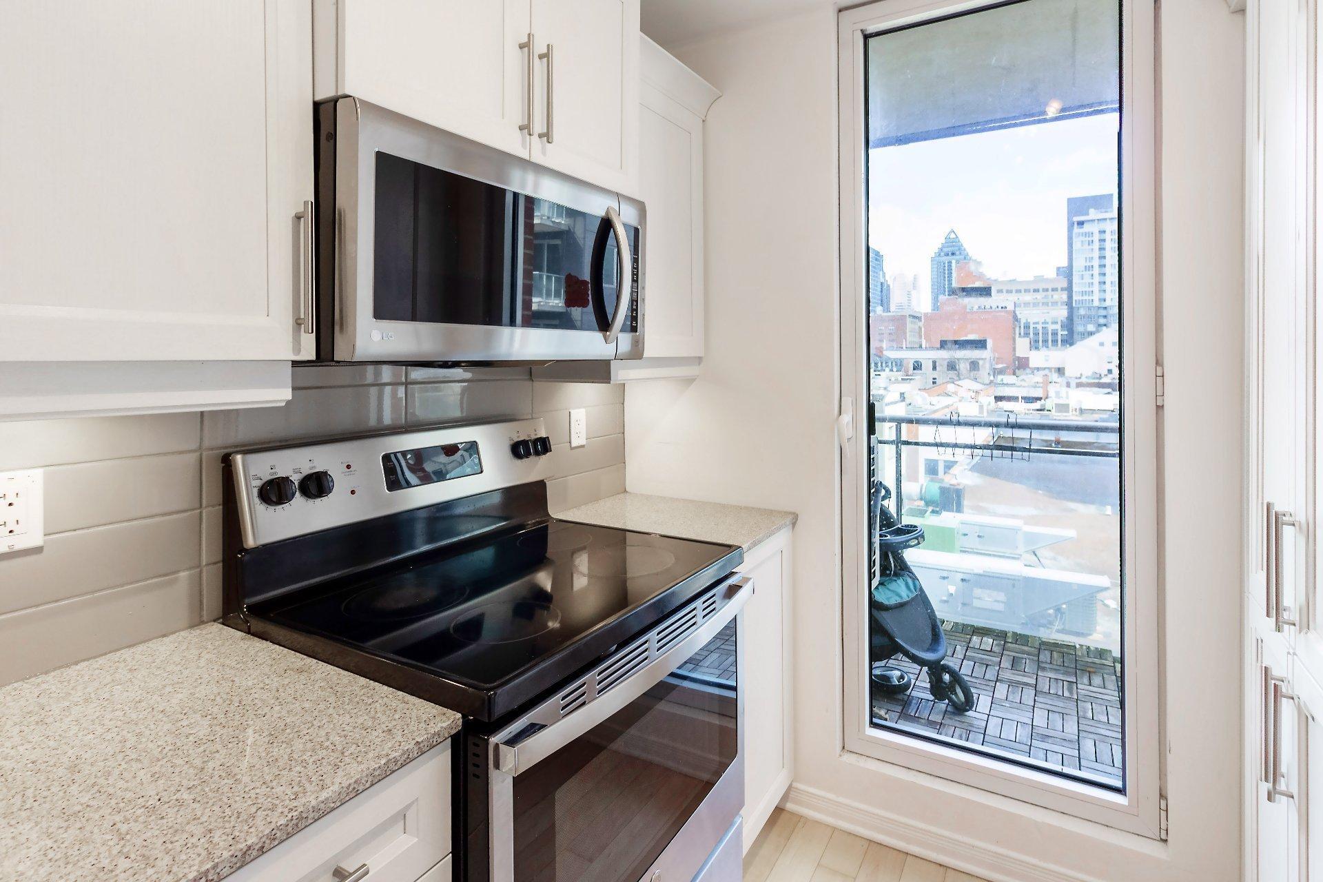









1235


Rue Bishop

, 620,
Montréal (Ville-Marie),




QC
H3G2A6

