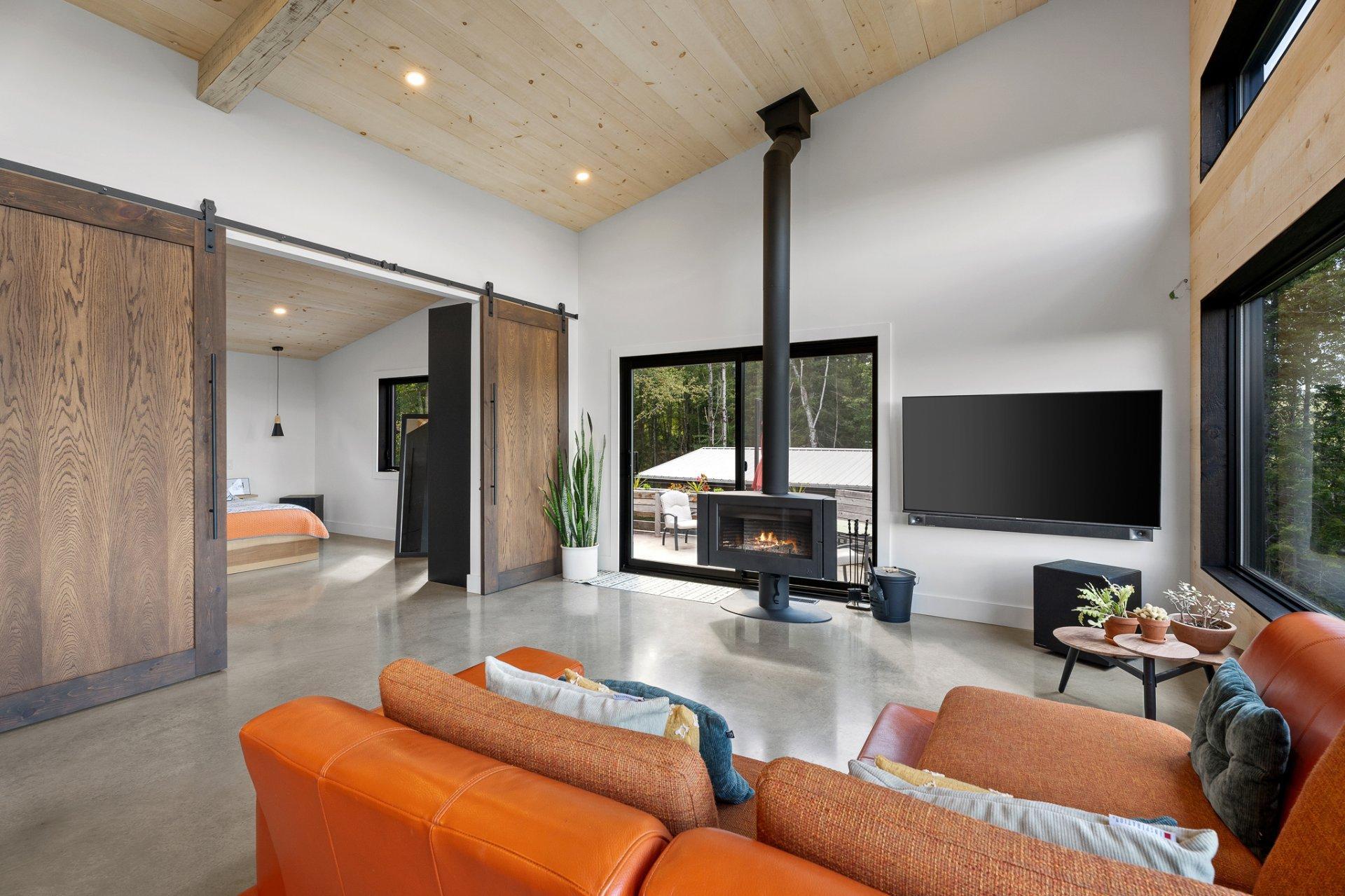 









401


Ch. Fyon

,
Ivry-sur-le-Lac,




QC
J8C2Z8

