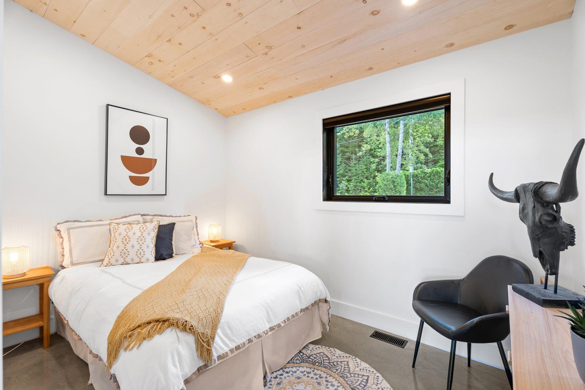 









401


Ch. Fyon

,
Ivry-sur-le-Lac,




QC
J8C2Z8

