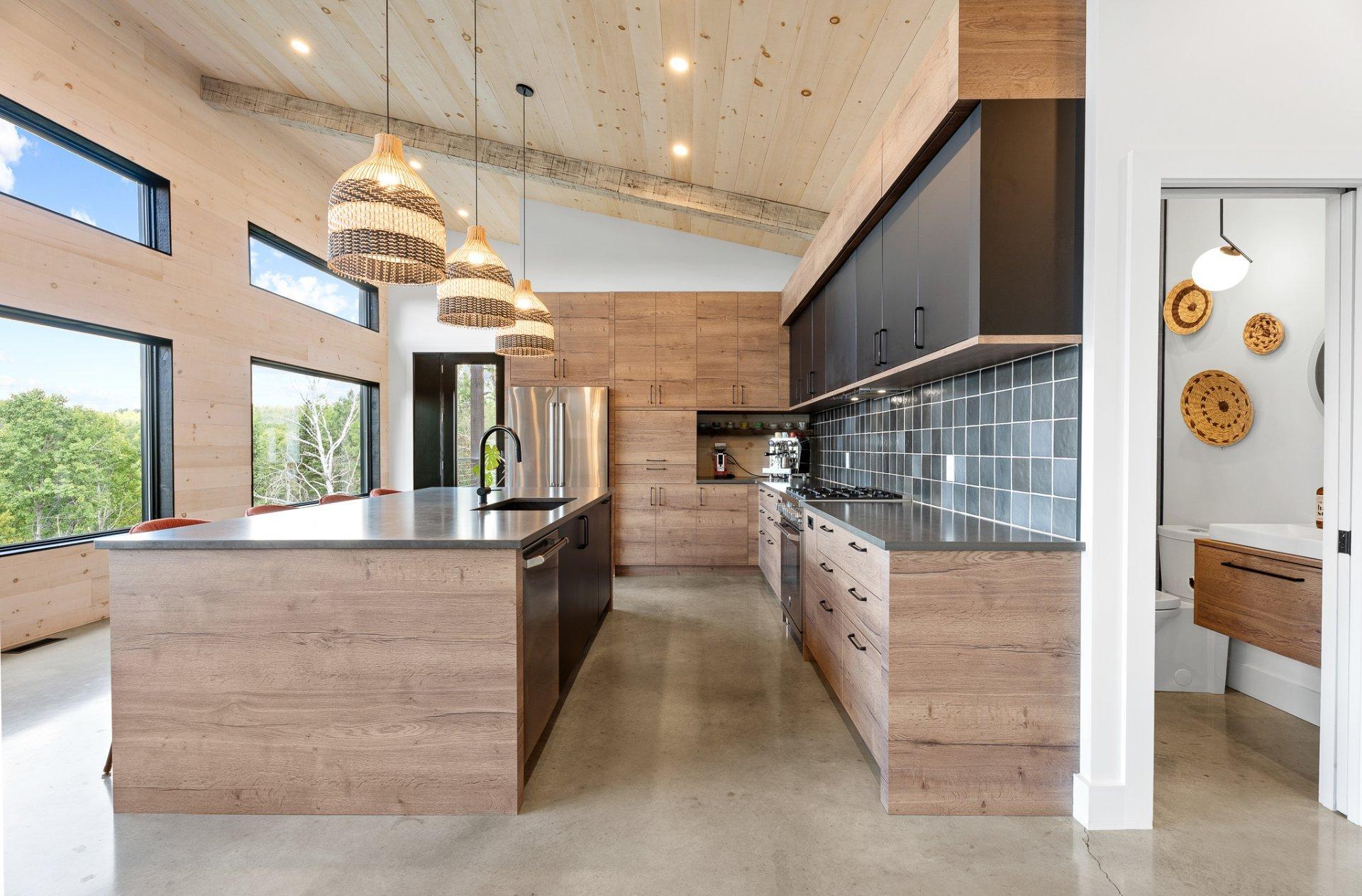 









401


Ch. Fyon

,
Ivry-sur-le-Lac,




QC
J8C2Z8

