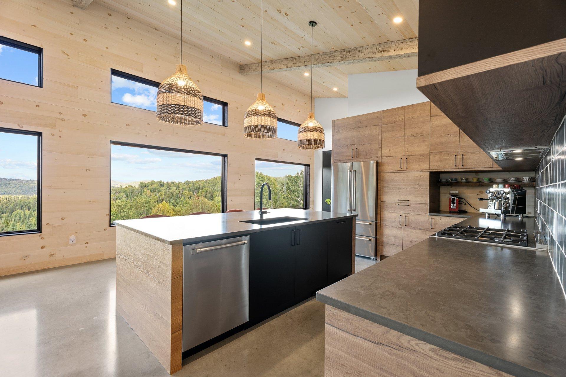 









401


Ch. Fyon

,
Ivry-sur-le-Lac,




QC
J8C2Z8

