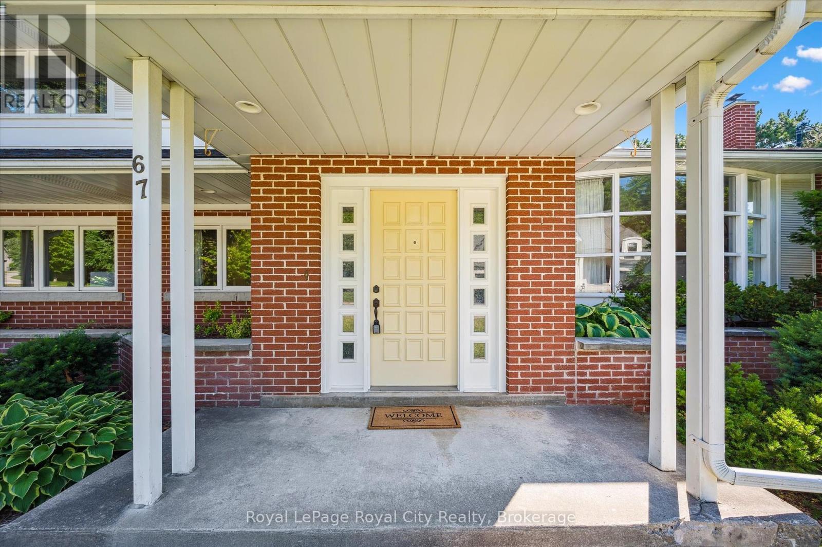 












67 WOODSIDE ROAD

,
Guelph (Dovercliffe Park/Old University),




Ontario
N1G2H1

