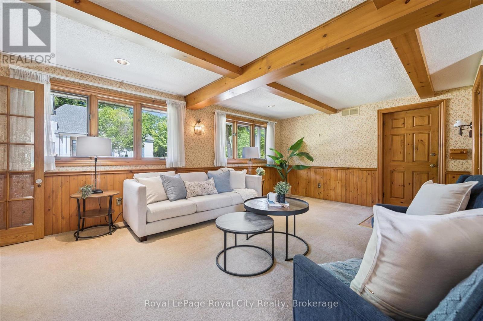 












67 WOODSIDE ROAD

,
Guelph (Dovercliffe Park/Old University),




Ontario
N1G2H1

