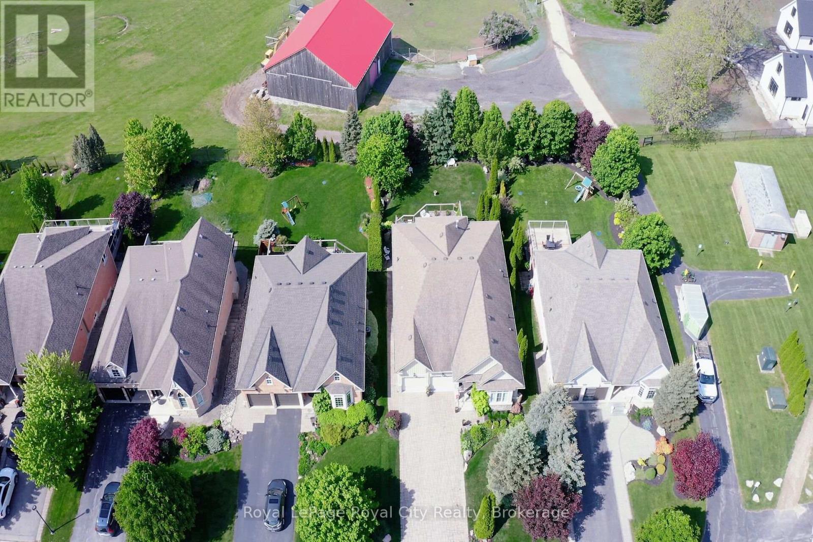 












54 ABERFOYLE MILL CRESCENT

,
Puslinch (Aberfoyle),




Ontario
N1H6H9

