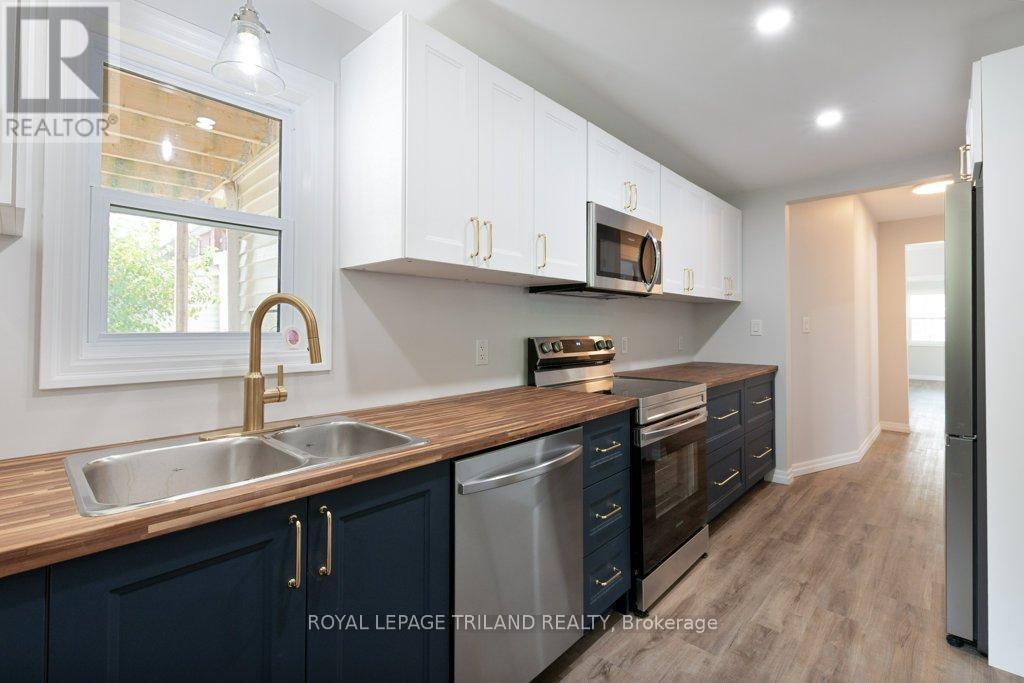 












35 INKERMAN STREET

,
St. Thomas,




Ontario
N5P3E9

